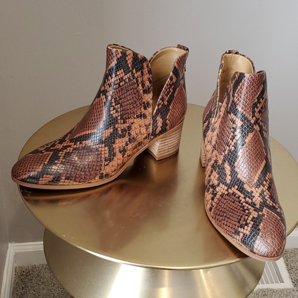 Python bootie